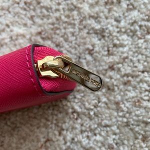 Michael Kors Bags - Michael Kors Hot Pink ZIP Card Wallet π Michael Kors Bags - Michael Kors Hot Pink ZIP Card Wallet π